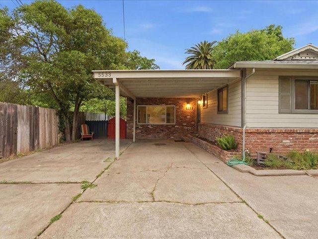 5533 Clark Ave, Carmichael, CA 95608