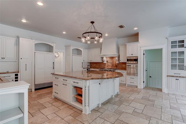 4707 Mantle DR, Austin, TX 78746