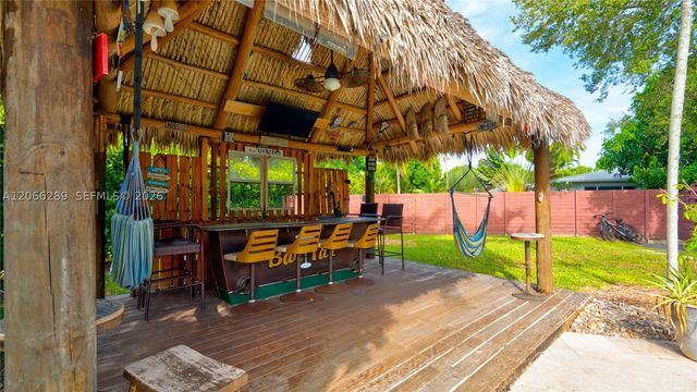 8340 SW 163rd St, Palmetto Bay, FL 33157