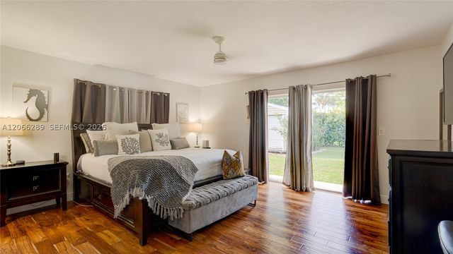 8340 SW 163rd St, Palmetto Bay, FL 33157