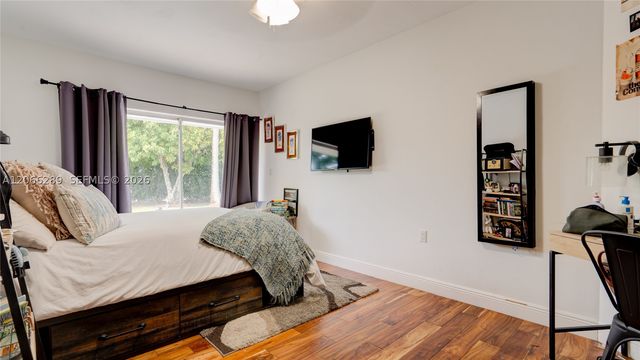 8340 SW 163rd St, Palmetto Bay, FL 33157