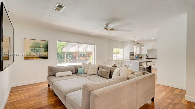 8340 SW 163rd St, Palmetto Bay, FL 33157