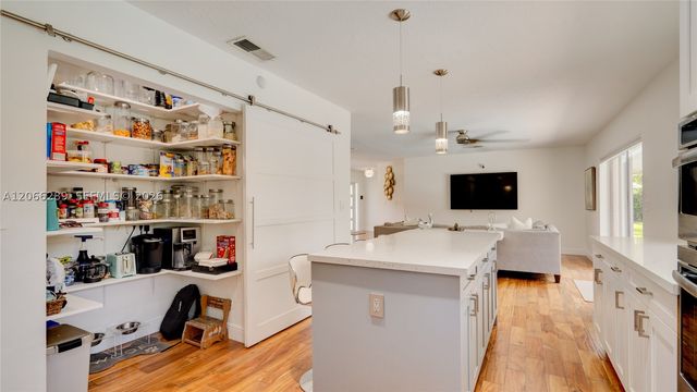 8340 SW 163rd St, Palmetto Bay, FL 33157
