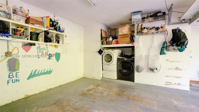 8340 SW 163rd St, Palmetto Bay, FL 33157