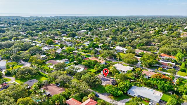 8340 SW 163rd St, Palmetto Bay, FL 33157