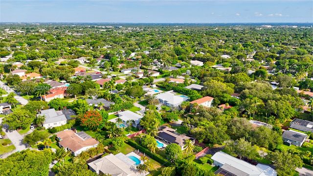 8340 SW 163rd St, Palmetto Bay, FL 33157