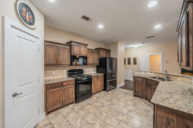 7257 Tin Star Drive, Fort Worth, TX 76179