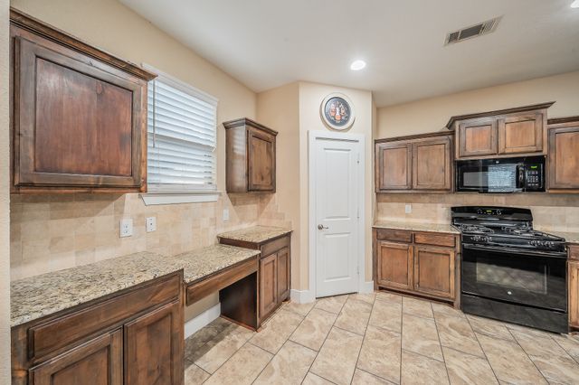 7257 Tin Star Drive, Fort Worth, TX 76179