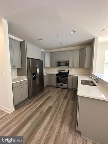 304 BUCKEYE CIR, La Plata, MD 20646