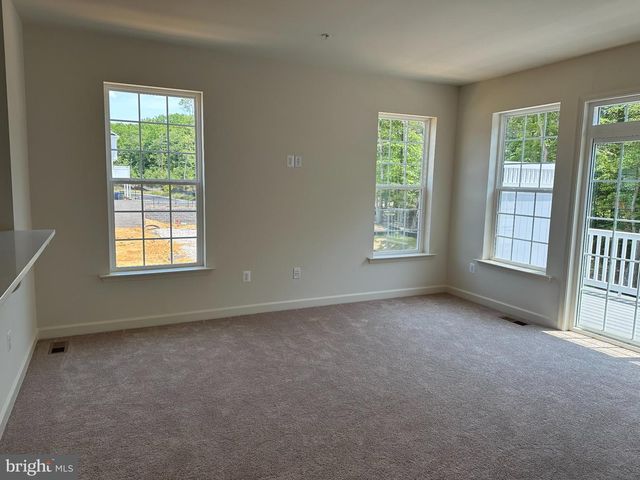 304 BUCKEYE CIR, La Plata, MD 20646