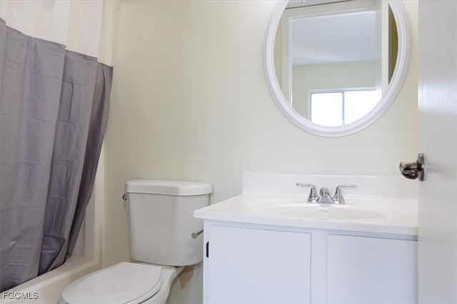 2885 Palm Beach BLVD 308, Fort Myers, FL 33916