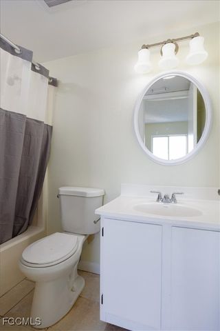 2885 Palm Beach BLVD 308, Fort Myers, FL 33916