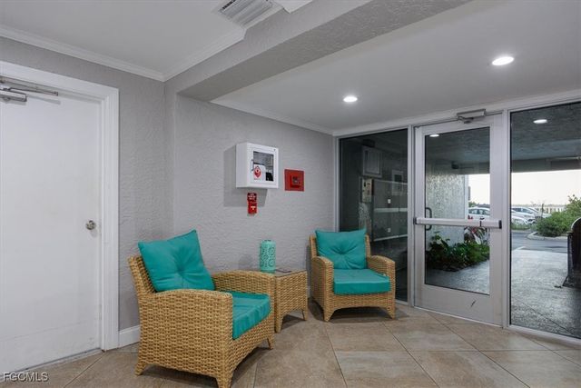 2885 Palm Beach BLVD 308, Fort Myers, FL 33916