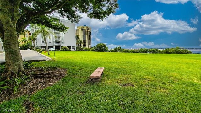 2885 Palm Beach BLVD 308, Fort Myers, FL 33916