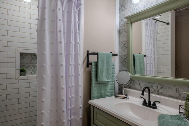 10405 E KY-52, Paint Lick, KY 40461