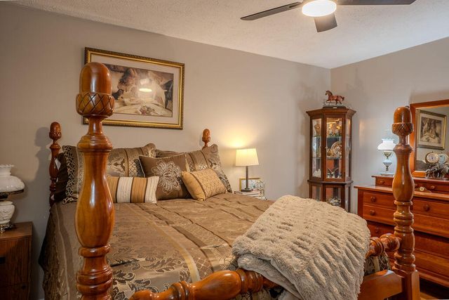 10405 E KY-52, Paint Lick, KY 40461