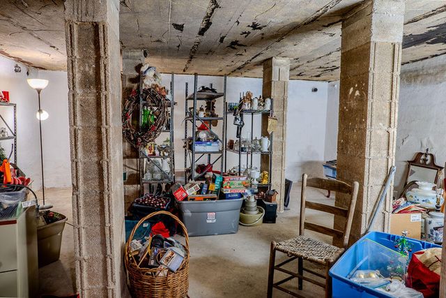 10405 E KY-52, Paint Lick, KY 40461