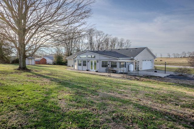 10405 E KY-52, Paint Lick, KY 40461