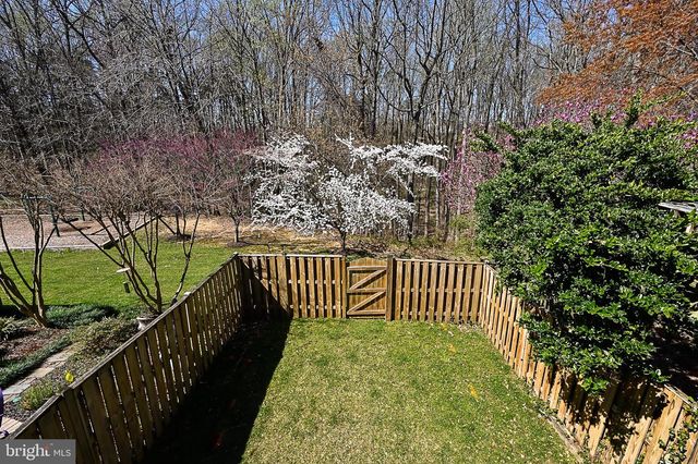 7415 GILLINGHAM ROW, Alexandria, VA 22315