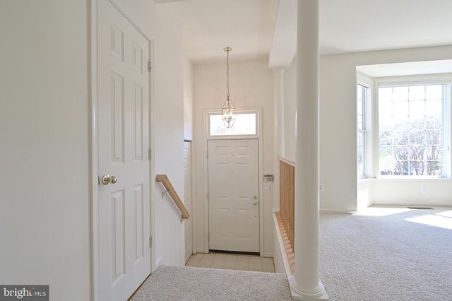 7415 GILLINGHAM ROW, Alexandria, VA 22315