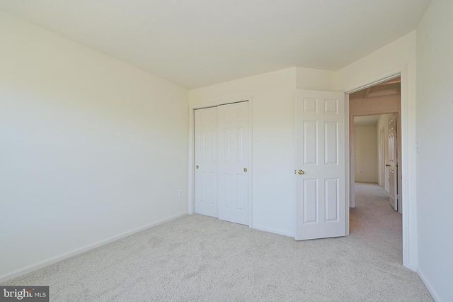 7415 GILLINGHAM ROW, Alexandria, VA 22315