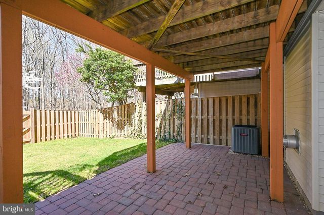 7415 GILLINGHAM ROW, Alexandria, VA 22315