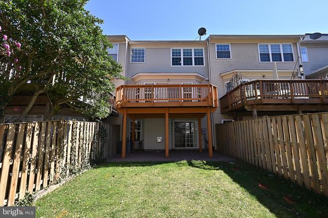 7415 GILLINGHAM ROW, Alexandria, VA 22315
