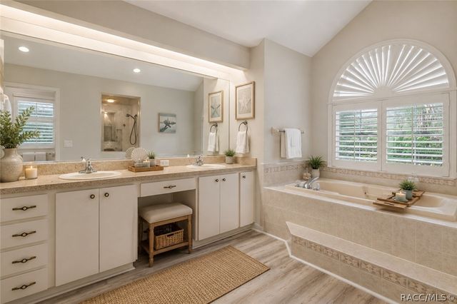 1852 W Ivorywood Drive, Beverly Hills, FL 34465