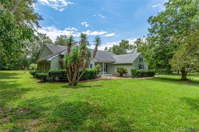 1852 W Ivorywood Drive, Beverly Hills, FL 34465