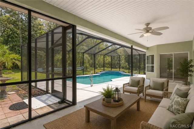 1852 W Ivorywood Drive, Beverly Hills, FL 34465