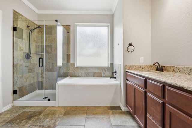 7 Maple Mill Court, Conroe, TX 77301