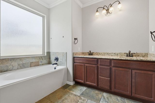 7 Maple Mill Court, Conroe, TX 77301