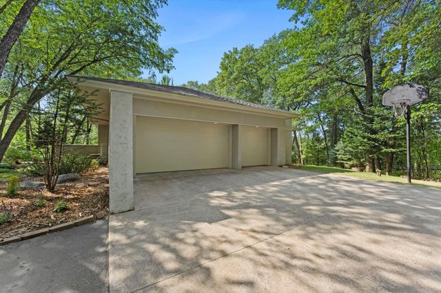 11945 Isleton Avenue N, Grant, MN 55082