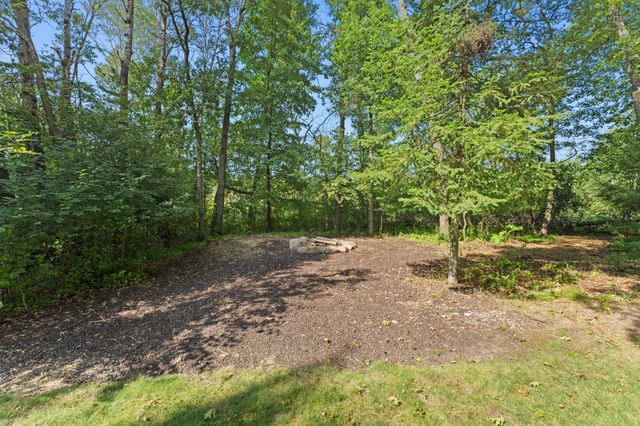 11945 Isleton Avenue N, Grant, MN 55082