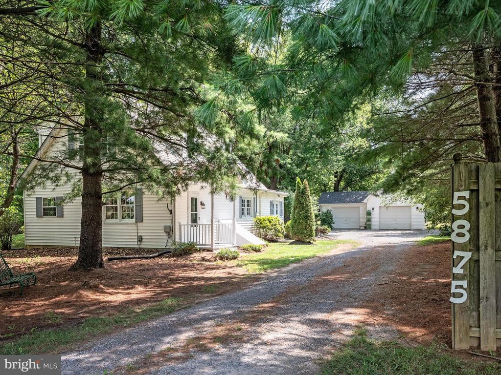5875 LORD FAIRFAX HWY, Berryville, VA 22611