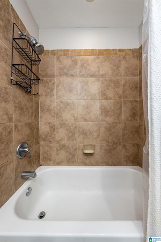 210 15th St E Apt 28, Tuscaloosa, AL 35401