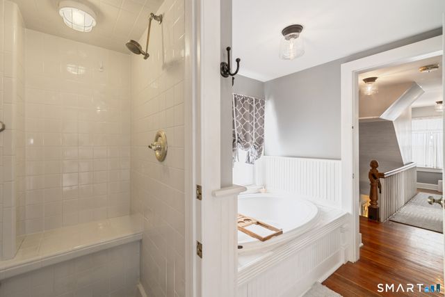 1 Overlook Avenue, Fairfield, CT 06824