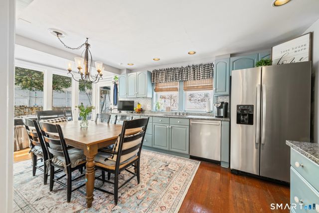 1 Overlook Avenue, Fairfield, CT 06824