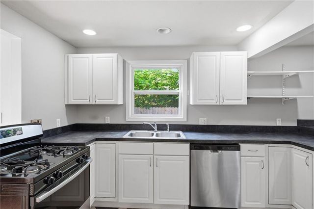726 Alabama Street, Lawrence, KS 66044