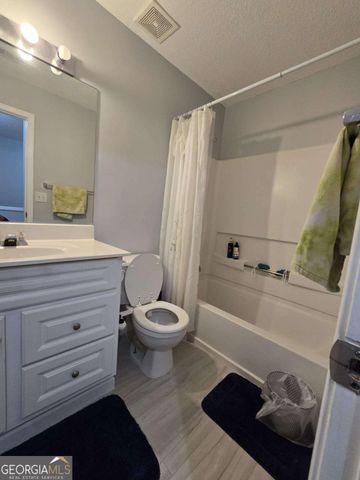 1090 Kilmington Court, Alpharetta, GA 30009