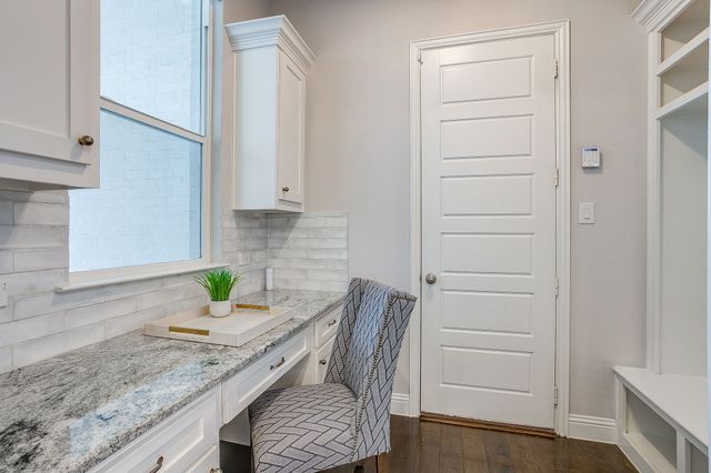 13821 Parkline Way, Fort Worth, TX 76008