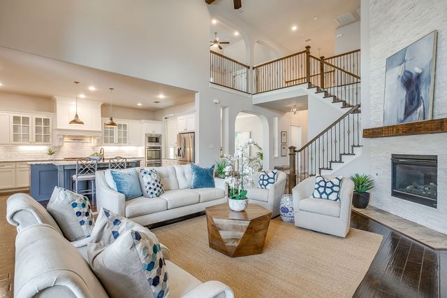 13821 Parkline Way, Fort Worth, TX 76008
