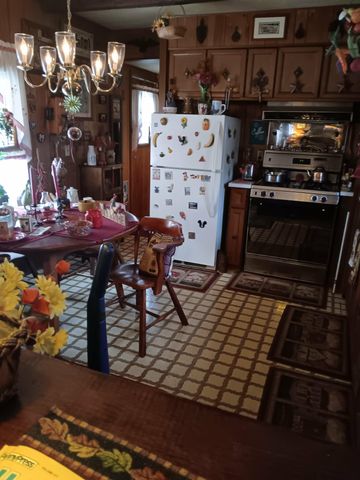 2 Ponderosa Park, Charlestown, NH 03603
