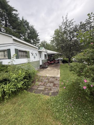 2 Ponderosa Park, Charlestown, NH 03603