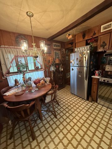 2 Ponderosa Park, Charlestown, NH 03603