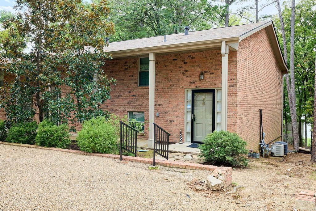 651 Peninsula #25, Hot Springs, AR 71913