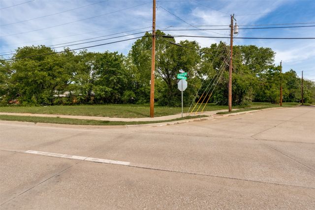 3711 Carpenter Avenue, Dallas, TX 75210