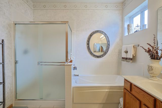 13806 S Hickory Lane, Plainfield, IL 60544