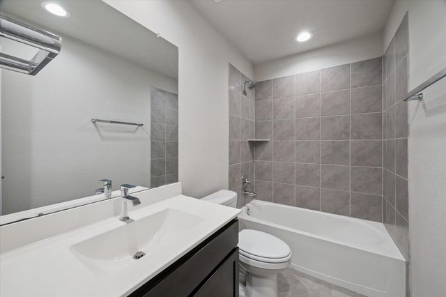 2818 Chancery Summit Court, Houston, TX 77047