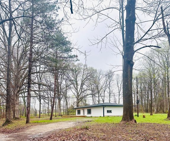 1307 Clark Road, Spencer, IN 47460